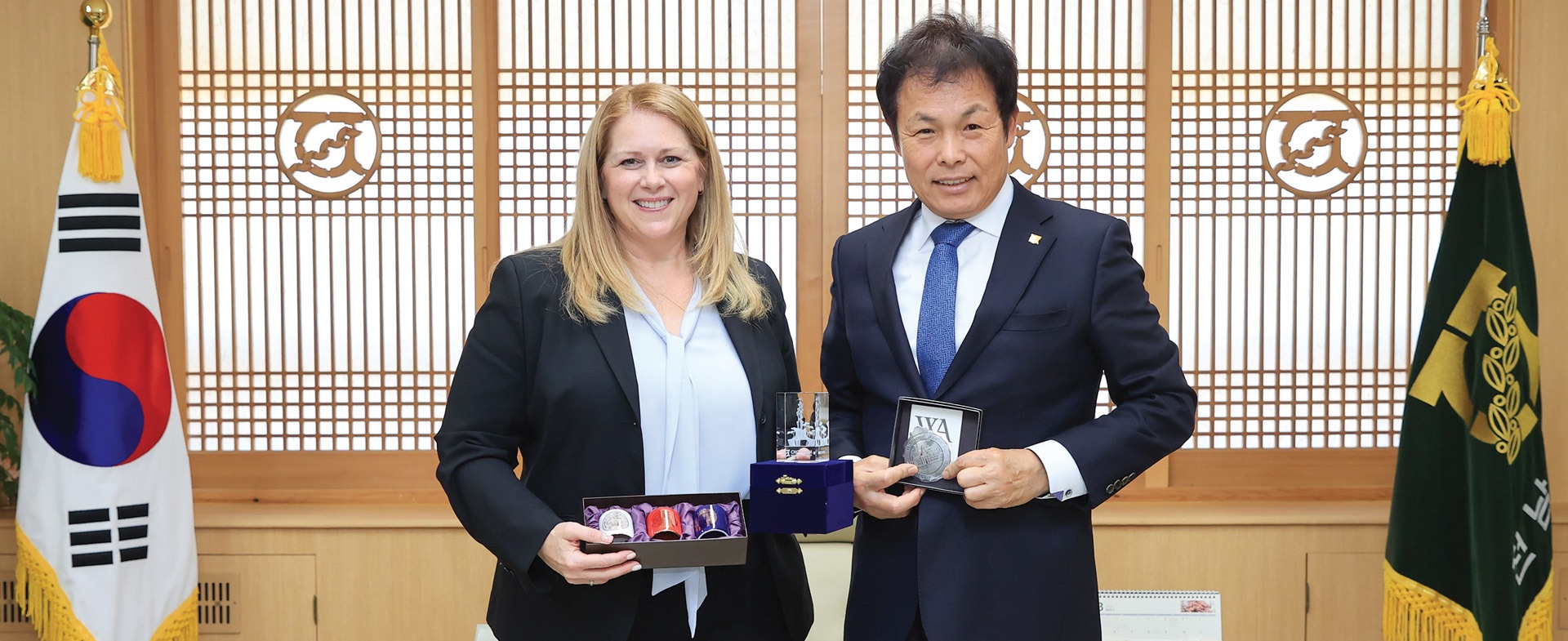 President Lepre traveled to South Korea to meet with CNU President Jung Sungteak